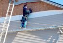 How to Choose the Right Siding Repair Contractor for Your Home