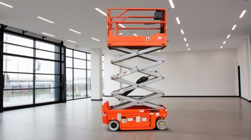 5 Benefits of Hiring a Scissor Lift for Your Project